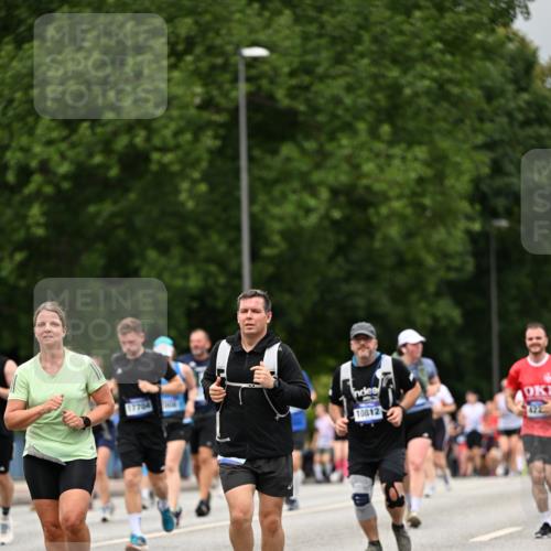 29.06.2025 - hella hamburg halbmarathon Dr. Thomas Lammeyer http://msf.ph/oto/8426419 29.06.2025 10:50:26 Kennedybrücke 1060, 1421, 1426, 1465, 1695, 1854, 1983, 2008, 2217, 2398, 2917, 2965, 4099, 4102, 4223, 4224, 5044, 5914, 6393, 6788, 6980, 7303, 7530, 7983, 10367, 10812, 11393 meine-sportfotos.de
