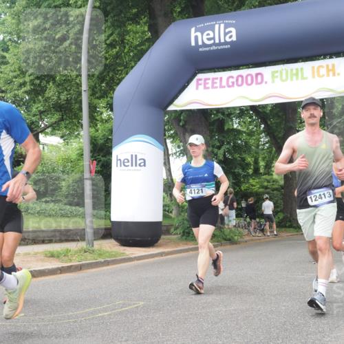 29.06.2025 - hella hamburg halbmarathon KatJ http://msf.ph/oto/8426423 29.06.2025 10:39:37 Zwischen KM18-KM19 1683, 2364, 4121, 4814, 4839, 5482, 6657, 7178, 7732, 8172, 8710 meine-sportfotos.de