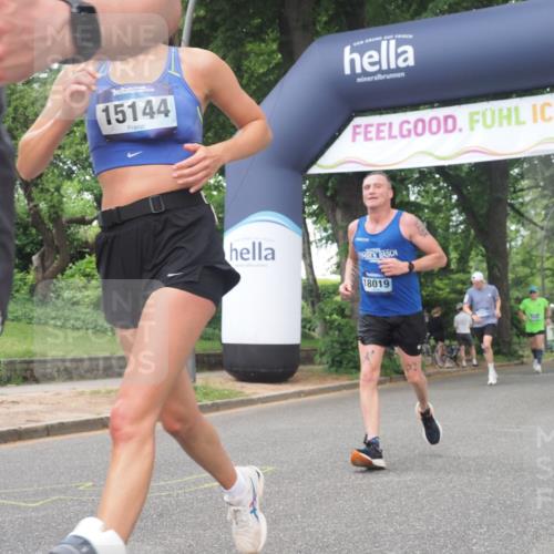 29.06.2025 - hella hamburg halbmarathon KatJ http://msf.ph/oto/8426524 29.06.2025 10:39:38 Zwischen KM18-KM19 1683, 2364, 4121, 4814, 5482, 6657, 7178, 7732, 8172 meine-sportfotos.de