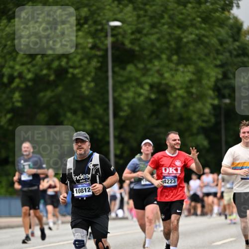 29.06.2025 - hella hamburg halbmarathon Dr. Thomas Lammeyer http://msf.ph/oto/8426544 29.06.2025 10:50:29 Kennedybrücke 1060, 1421, 1426, 1695, 1854, 1983, 2008, 2217, 2398, 2917, 2965, 3164, 4099, 4102, 4223, 4224, 5044, 5914, 6124, 6161, 6393, 6788, 6980, 7303, 7530, 7983, 10230, 10367, 10812, 11393 meine-sportfotos.de