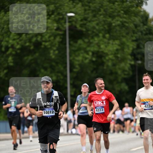 29.06.2025 - hella hamburg halbmarathon Dr. Thomas Lammeyer http://msf.ph/oto/8426555 29.06.2025 10:50:29 Kennedybrücke 1060, 1421, 1426, 1695, 1854, 1983, 2008, 2217, 2398, 2917, 2965, 3164, 4099, 4102, 4223, 4224, 5044, 5914, 6124, 6161, 6393, 6788, 6980, 7303, 7530, 7983, 10230, 10367, 10812, 11393 meine-sportfotos.de
