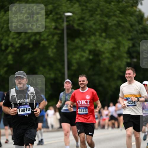 29.06.2025 - hella hamburg halbmarathon Dr. Thomas Lammeyer http://msf.ph/oto/8426588 29.06.2025 10:50:30 Kennedybrücke 1060, 1421, 1426, 1695, 1854, 1983, 2008, 2217, 2398, 2917, 3160, 3164, 4099, 4102, 4223, 4224, 5044, 6124, 6161, 6393, 6788, 6980, 7303, 7530, 7983, 8477, 10230, 10367, 10812, 11393 meine-sportfotos.de