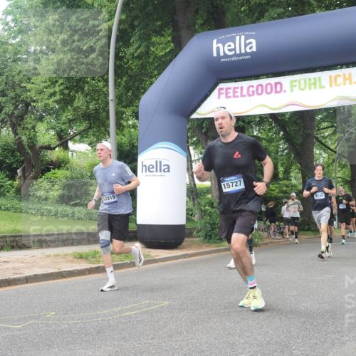 29.06.2025 - hella hamburg halbmarathon KatJ http://msf.ph/oto/8426636 29.06.2025 10:39:41 Zwischen KM18-KM19 1683, 4121, 8172 meine-sportfotos.de