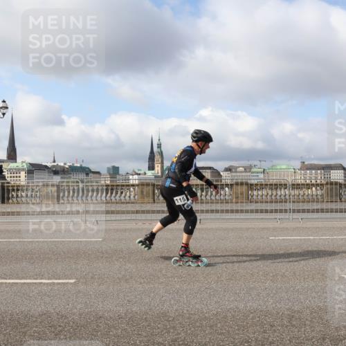 29.06.2025 - hella hamburg halbmarathon Lena Gebhardt http://msf.ph/oto/8426751 29.06.2025 08:58:59 Lombardsbrücke 115 meine-sportfotos.de