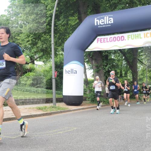 29.06.2025 - hella hamburg halbmarathon KatJ http://msf.ph/oto/8426756 29.06.2025 10:39:44 Zwischen KM18-KM19 5008, 5093, 7383 meine-sportfotos.de