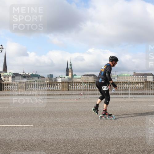 29.06.2025 - hella hamburg halbmarathon Lena Gebhardt http://msf.ph/oto/8426792 29.06.2025 08:58:59 Lombardsbrücke 115 meine-sportfotos.de