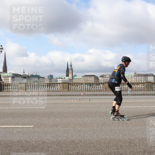 29.06.2025 - hella hamburg halbmarathon Lena Gebhardt http://msf.ph/oto/8426812 29.06.2025 08:58:59 Lombardsbrücke 115 meine-sportfotos.de