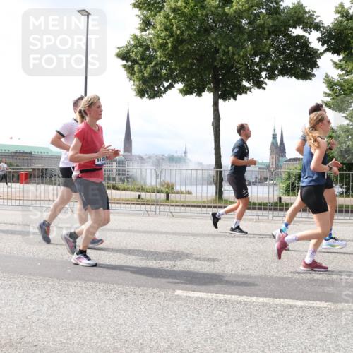 29.06.2025 - hella hamburg halbmarathon Lena Gebhardt http://msf.ph/oto/8426995 29.06.2025 10:43:34 Lombardsbrücke 0135, 1023, 1155, 1310, 1400, 1467, 1816, 1878, 2267, 2361, 2733, 2971, 3074, 3238, 3329, 3390, 3597, 3638, 4056, 4177, 4302, 4367, 4680, 4866, 5192, 5201, 5214, 5268, 5293, 5370, 5610, 5720, 5755, 5890, 6012, 6036, 6096, 6226, 6334, 6440, 6931, 6971, 6973, 7197, 7205, 7206, 7461, 7489, 7504, 7872, 7926, 8000, 8058, 8135, 8184, 8233, 8408, 8435, 8504, 9072, 9639, 9641, 9704, 9831, 9976, 10083, 10097, 10200, 10202 meine-sportfotos.de