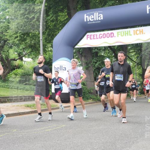 29.06.2025 - hella hamburg halbmarathon KatJ http://msf.ph/oto/8427031 29.06.2025 10:39:56 Zwischen KM18-KM19 1257, 1706, 2111, 2540, 2595, 4837, 5169, 6164, 6390, 7130, 7475, 7786, 8447 meine-sportfotos.de