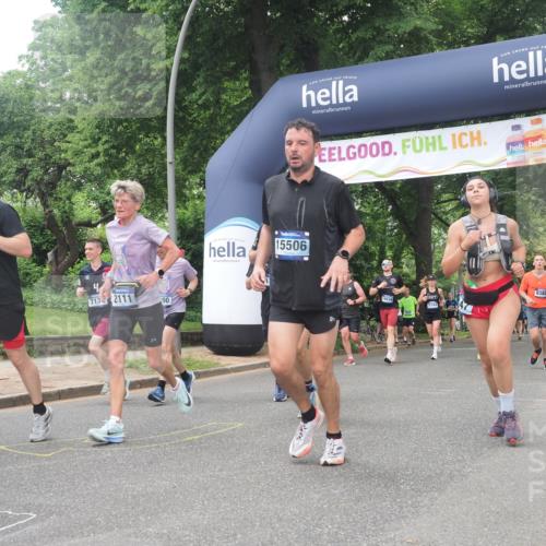 29.06.2025 - hella hamburg halbmarathon KatJ http://msf.ph/oto/8427051 29.06.2025 10:39:56 Zwischen KM18-KM19 1257, 1706, 2111, 2540, 2595, 4837, 5169, 6164, 6390, 7130, 7475, 7786, 8447 meine-sportfotos.de