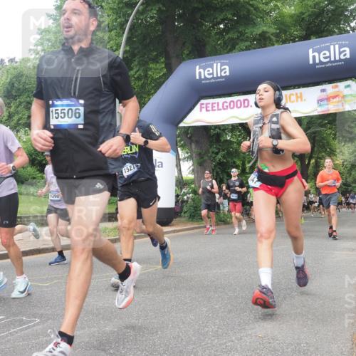 29.06.2025 - hella hamburg halbmarathon KatJ http://msf.ph/oto/8427078 29.06.2025 10:39:57 Zwischen KM18-KM19 1257, 1706, 2111, 2540, 2595, 4837, 5169, 5194, 6164, 6390, 7130, 7475, 7786, 8447 meine-sportfotos.de