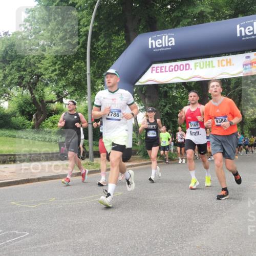 29.06.2025 - hella hamburg halbmarathon KatJ http://msf.ph/oto/8427134 29.06.2025 10:39:59 Zwischen KM18-KM19 1706, 2111, 2540, 2595, 3208, 4837, 5169, 5194, 6164, 6390, 7130, 7786, 8447 meine-sportfotos.de