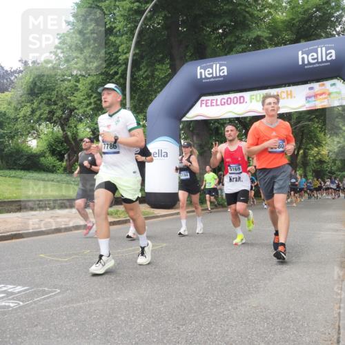 29.06.2025 - hella hamburg halbmarathon KatJ http://msf.ph/oto/8427145 29.06.2025 10:39:59 Zwischen KM18-KM19 1706, 2111, 2540, 2595, 3208, 4837, 5169, 5194, 6164, 6390, 7130, 7786, 8447 meine-sportfotos.de