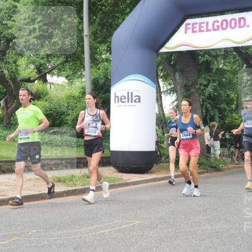 29.06.2025 - hella hamburg halbmarathon KatJ http://msf.ph/oto/8427209 29.06.2025 10:40:02 Zwischen KM18-KM19 1706, 2444, 3208, 3209, 5169, 5194, 6390, 7130, 7786, 8390, 8447 meine-sportfotos.de