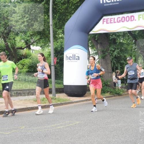 29.06.2025 - hella hamburg halbmarathon KatJ http://msf.ph/oto/8427222 29.06.2025 10:40:02 Zwischen KM18-KM19 1706, 2444, 3208, 3209, 5169, 5194, 6390, 7130, 7786, 8390, 8447 meine-sportfotos.de