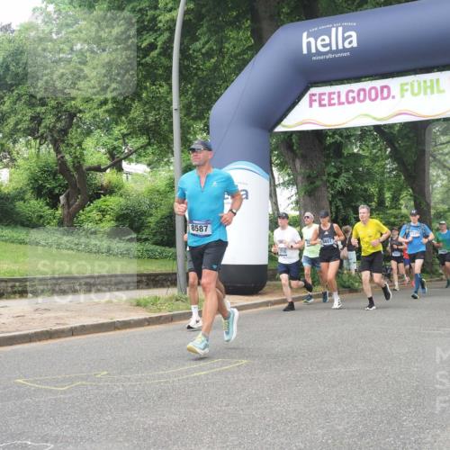29.06.2025 - hella hamburg halbmarathon KatJ http://msf.ph/oto/8427352 29.06.2025 10:40:06 Zwischen KM18-KM19 2444, 3208, 3209, 4065, 8390, 8587 meine-sportfotos.de