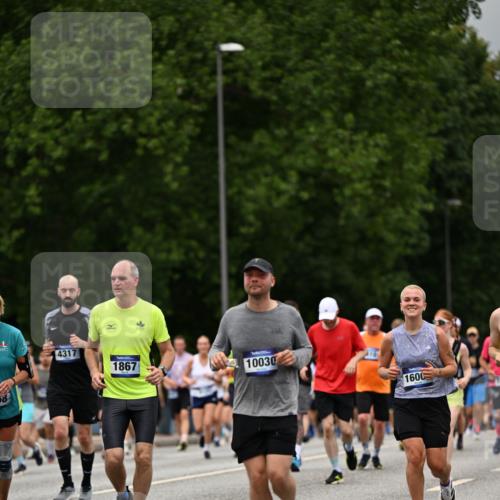 29.06.2025 - hella hamburg halbmarathon Dr. Thomas Lammeyer http://msf.ph/oto/8427354 29.06.2025 10:50:48 Kennedybrücke 1033, 1429, 1695, 1867, 1868, 1924, 1983, 2008, 2398, 2423, 2773, 2813, 2917, 3160, 3164, 3410, 4202, 4296, 4306, 4317, 4572, 5044, 5769, 5770, 6124, 6161, 6392, 8477, 8486, 9120, 9121, 9243, 9337, 9445, 10030, 10230, 10327, 10329, 10367, 11253, 11361 meine-sportfotos.de