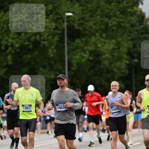 29.06.2025 - hella hamburg halbmarathon Dr. Thomas Lammeyer http://msf.ph/oto/8427386 29.06.2025 10:50:49 Kennedybrücke 1033, 1429, 1695, 1867, 1868, 1924, 1983, 2008, 2398, 2423, 2773, 2813, 2917, 3160, 3164, 3410, 4202, 4296, 4306, 4317, 4572, 5044, 5769, 5770, 6124, 6161, 6392, 8477, 8486, 9120, 9121, 9243, 9337, 9445, 10030, 10230, 10327, 10329, 10367, 11253, 11361 meine-sportfotos.de