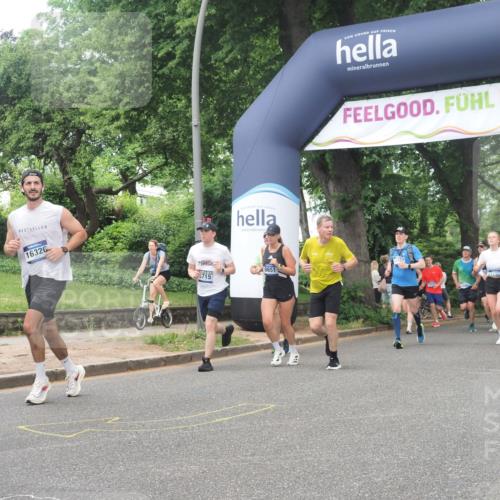 29.06.2025 - hella hamburg halbmarathon KatJ http://msf.ph/oto/8427404 29.06.2025 10:40:07 Zwischen KM18-KM19 2444, 3208, 3209, 3715, 4065, 5638, 8390, 8587, 8651 meine-sportfotos.de