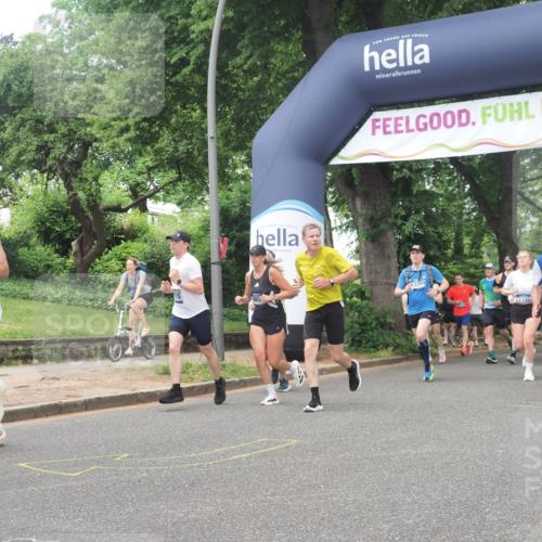 29.06.2025 - hella hamburg halbmarathon KatJ http://msf.ph/oto/8427423 29.06.2025 10:40:07 Zwischen KM18-KM19 2444, 3208, 3209, 3715, 4065, 5638, 8390, 8587, 8651 meine-sportfotos.de