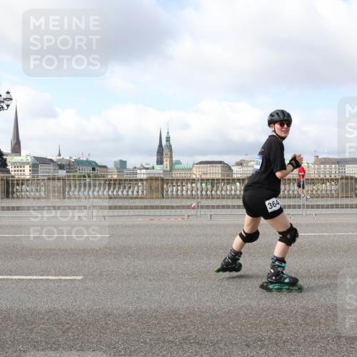 29.06.2025 - hella hamburg halbmarathon Lena Gebhardt http://msf.ph/oto/8427468 29.06.2025 08:59:12 Lombardsbrücke 364 meine-sportfotos.de