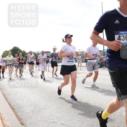 29.06.2025 - hella hamburg halbmarathon Lena Gebhardt http://msf.ph/oto/8427631 29.06.2025 10:43:39 Lombardsbrücke 6931, 3238, 155, 13748, 12654, 119, 1727, 10202, 19031, 4367, 197, 1023, 1026, 1095, 1155, 1306, 1310, 1400, 1459, 1816, 1878, 2073, 2733, 3238, 3288, 3329, 3390, 3597, 3638, 4056, 4177, 4302, 4367, 4627, 4680, 4866, 5192, 5201, 5214, 5293, 5370, 5720, 5890, 6012, 6036, 6096, 6226, 6334, 6440, 6895, 6931, 6971, 6973, 7197, 7205, 7206, 7489, 7504, 7872, 7926, 8000, 8058, 8135, 8233, 8408, 8435, 8504, 9639, 9641, 9704, 9831, 9976, 10083, 10097, 10200, 10202 meine-sportfotos.de