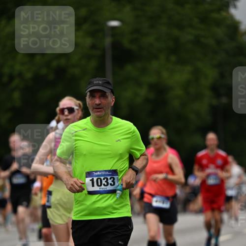 29.06.2025 - hella hamburg halbmarathon Dr. Thomas Lammeyer http://msf.ph/oto/8427647 29.06.2025 10:50:55 Kennedybrücke 1033, 1100, 1104, 1429, 1867, 1868, 1924, 2423, 2697, 2773, 2813, 2917, 3160, 3164, 3410, 3896, 4104, 4202, 4296, 4306, 4317, 4448, 4572, 5635, 5769, 5770, 5854, 5892, 6124, 6161, 6392, 6623, 8010, 8047, 8477, 8486, 8706, 9120, 9121, 9243, 9337, 9426, 9445, 9774, 9949, 10030, 10230, 10327, 10329, 11253, 11361, 11408 meine-sportfotos.de