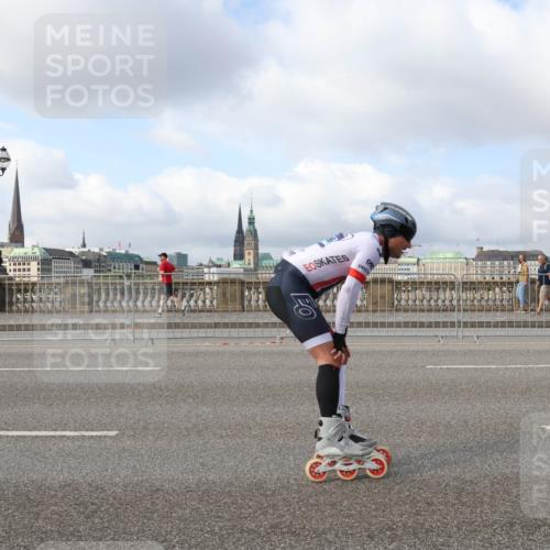 29.06.2025 - hella hamburg halbmarathon Lena Gebhardt http://msf.ph/oto/8427657 29.06.2025 08:59:15 Lombardsbrücke  meine-sportfotos.de