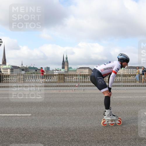29.06.2025 - hella hamburg halbmarathon Lena Gebhardt http://msf.ph/oto/8427676 29.06.2025 08:59:16 Lombardsbrücke  meine-sportfotos.de