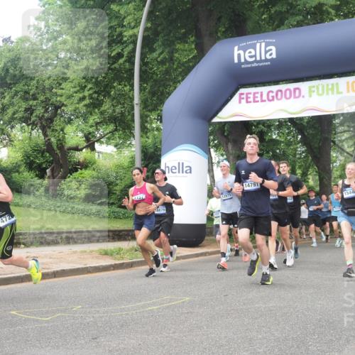 29.06.2025 - hella hamburg halbmarathon KatJ http://msf.ph/oto/8427749 29.06.2025 10:40:18 Zwischen KM18-KM19 1151, 1258, 3952, 4029, 5907, 6481, 8361 meine-sportfotos.de