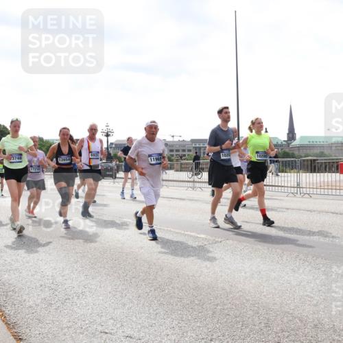 29.06.2025 - hella hamburg halbmarathon Lena Gebhardt http://msf.ph/oto/8427818 29.06.2025 10:43:40 Lombardsbrücke 3238, 1155, 3748, 17210, 12654, 6931, 11969, 10202, 10200, 1023, 1026, 1095, 1155, 1306, 1310, 1400, 1459, 1816, 1878, 2073, 2733, 3238, 3288, 3329, 3390, 3597, 3638, 4056, 4302, 4367, 4627, 4866, 5192, 5201, 5214, 5293, 5370, 5720, 5890, 6012, 6036, 6096, 6226, 6334, 6440, 6895, 6931, 6971, 6973, 7197, 7205, 7206, 7489, 7504, 7872, 7926, 8000, 8058, 8135, 8233, 8408, 8435, 8504, 8870, 9639, 9641, 9704, 9831, 9976, 10083, 10097, 10200, 10202 meine-sportfotos.de