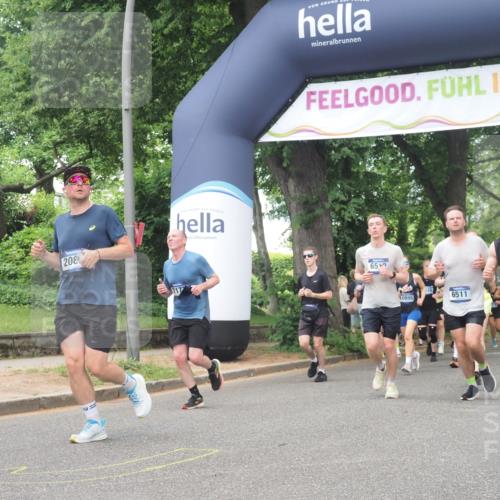 29.06.2025 - hella hamburg halbmarathon KatJ http://msf.ph/oto/8427870 29.06.2025 10:40:22 Zwischen KM18-KM19 1151, 2082, 5907, 6511, 6512, 7177, 7274, 8361 meine-sportfotos.de