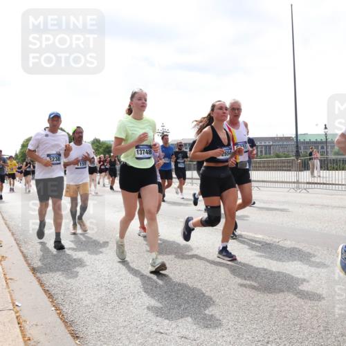 29.06.2025 - hella hamburg halbmarathon Lena Gebhardt http://msf.ph/oto/8427928 29.06.2025 10:43:41 Lombardsbrücke 3238, 155, 13748, 31, 2654, 1310, 11969, 15187, 1023, 1026, 1095, 1155, 1306, 1310, 1400, 1459, 1816, 1878, 2073, 2733, 3238, 3288, 3329, 3390, 3597, 3638, 4056, 4302, 4367, 4627, 4866, 5192, 5201, 5214, 5293, 5370, 5720, 5890, 6012, 6036, 6096, 6226, 6334, 6440, 6895, 6931, 6971, 6973, 7197, 7205, 7206, 7489, 7504, 7872, 7926, 8000, 8058, 8135, 8233, 8408, 8435, 8504, 8870, 9639, 9641, 9704, 9831, 9976, 10083, 10097, 10200, 10202 meine-sportfotos.de