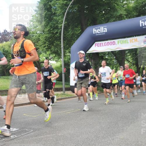 29.06.2025 - hella hamburg halbmarathon KatJ http://msf.ph/oto/8428000 29.06.2025 10:40:26 Zwischen KM18-KM19 1061, 1499, 1549, 2082, 4770, 6511, 6512, 6628, 6897, 7177, 7274 meine-sportfotos.de