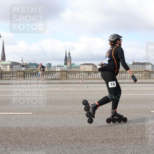 29.06.2025 - hella hamburg halbmarathon Lena Gebhardt http://msf.ph/oto/8428030 29.06.2025 08:59:23 Lombardsbrücke 20019, 19 meine-sportfotos.de