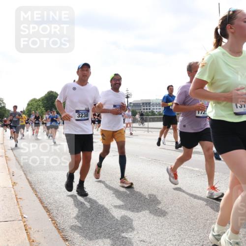 29.06.2025 - hella hamburg halbmarathon Lena Gebhardt http://msf.ph/oto/8428043 29.06.2025 10:43:42 Lombardsbrücke 3238, 3238, 15748, 1023, 1026, 1095, 1155, 1306, 1310, 1400, 1459, 1816, 1878, 2073, 2733, 3238, 3288, 3329, 3390, 3597, 4056, 4367, 4627, 4866, 5001, 5192, 5201, 5214, 5293, 5370, 5720, 5890, 6012, 6036, 6096, 6226, 6334, 6440, 6895, 6931, 6971, 6973, 7197, 7205, 7206, 7489, 7504, 7872, 7926, 8000, 8058, 8135, 8233, 8408, 8435, 8504, 8870, 9073, 9639, 9641, 9704, 9831, 9879, 9976, 10083, 10097, 10200, 10202 meine-sportfotos.de