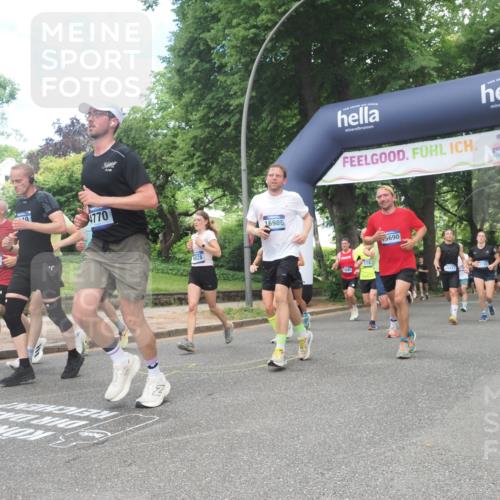29.06.2025 - hella hamburg halbmarathon KatJ http://msf.ph/oto/8428045 29.06.2025 10:40:27 Zwischen KM18-KM19 1061, 1499, 1549, 2074, 2082, 4770, 6511, 6512, 6628, 6897, 7177, 7274 meine-sportfotos.de