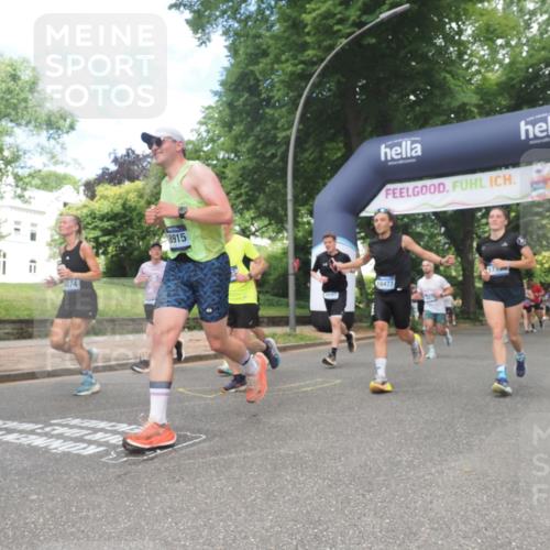 29.06.2025 - hella hamburg halbmarathon KatJ http://msf.ph/oto/8428128 29.06.2025 10:40:29 Zwischen KM18-KM19 1061, 1499, 1549, 2074, 4770, 6628, 6877, 6897 meine-sportfotos.de