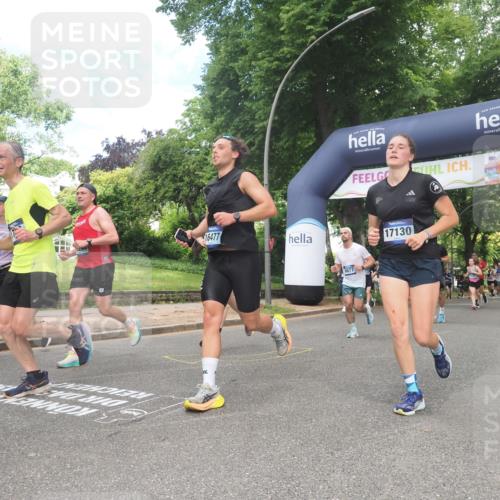 29.06.2025 - hella hamburg halbmarathon KatJ http://msf.ph/oto/8428156 29.06.2025 10:40:30 Zwischen KM18-KM19 1061, 1499, 1549, 2074, 4770, 6628, 6877, 6897, 7232 meine-sportfotos.de
