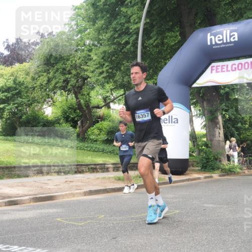 29.06.2025 - hella hamburg halbmarathon KatJ http://msf.ph/oto/8428171 29.06.2025 10:40:31 Zwischen KM18-KM19 1061, 1499, 1549, 2074, 4770, 6628, 6877, 6897, 7232 meine-sportfotos.de