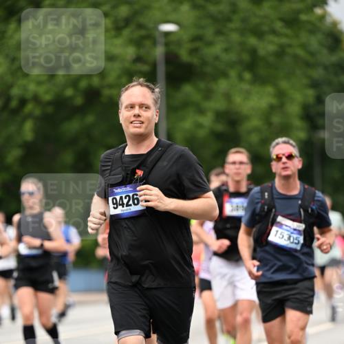 29.06.2025 - hella hamburg halbmarathon Dr. Thomas Lammeyer http://msf.ph/oto/8428191 29.06.2025 10:51:07 Kennedybrücke 1004, 1033, 1100, 1104, 1371, 1375, 1429, 1608, 1837, 1924, 1961, 1999, 2423, 2662, 2665, 2697, 2773, 2813, 3410, 3896, 4104, 4306, 4317, 4448, 4483, 5635, 5769, 5770, 5854, 5892, 6392, 6485, 6623, 7073, 7268, 7364, 7368, 7374, 7430, 7431, 8010, 8047, 8486, 8706, 8967, 9120, 9121, 9337, 9426, 9445, 9774, 9949, 10329, 11160, 11361, 11408 meine-sportfotos.de
