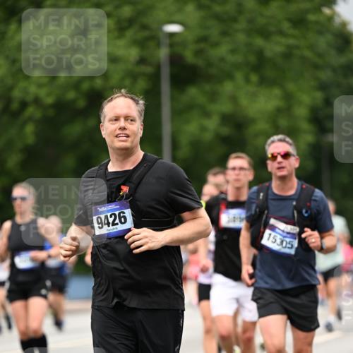 29.06.2025 - hella hamburg halbmarathon Dr. Thomas Lammeyer http://msf.ph/oto/8428201 29.06.2025 10:51:07 Kennedybrücke 1004, 1033, 1100, 1104, 1371, 1375, 1429, 1608, 1837, 1924, 1961, 1999, 2423, 2662, 2665, 2697, 2773, 2813, 3410, 3896, 4104, 4306, 4317, 4448, 4483, 5635, 5769, 5770, 5854, 5892, 6392, 6485, 6623, 7073, 7268, 7364, 7368, 7374, 7430, 7431, 8010, 8047, 8486, 8706, 8967, 9120, 9121, 9337, 9426, 9445, 9774, 9949, 10329, 11160, 11361, 11408 meine-sportfotos.de