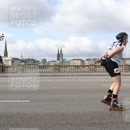 29.06.2025 - hella hamburg halbmarathon Lena Gebhardt http://msf.ph/oto/8428225 29.06.2025 08:59:27 Lombardsbrücke 89 meine-sportfotos.de