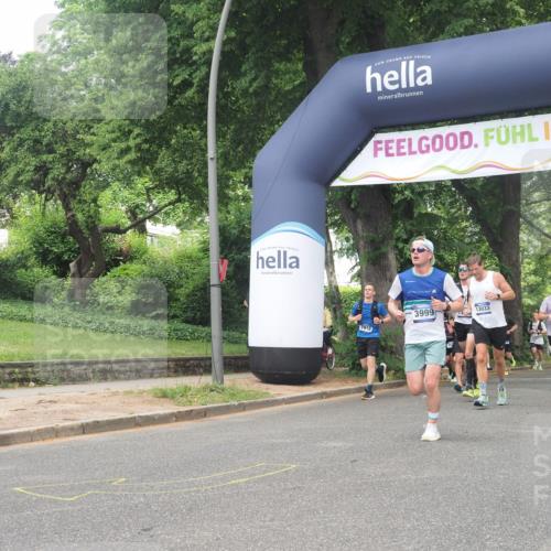 29.06.2025 - hella hamburg halbmarathon KatJ http://msf.ph/oto/8428227 29.06.2025 10:40:35 Zwischen KM18-KM19 2074, 3999, 6877, 7232 meine-sportfotos.de