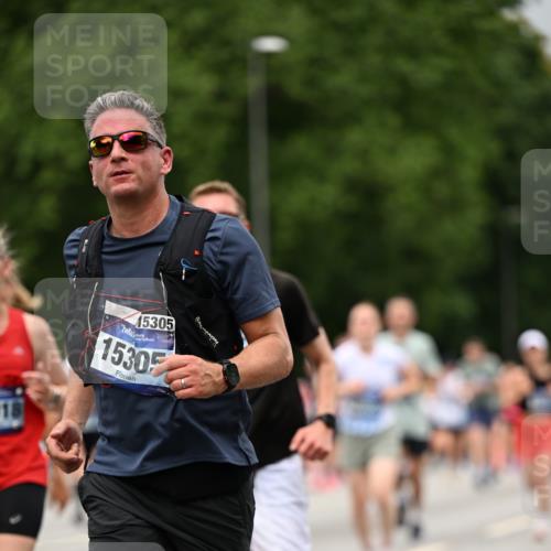 29.06.2025 - hella hamburg halbmarathon Dr. Thomas Lammeyer http://msf.ph/oto/8428288 29.06.2025 10:51:09 Kennedybrücke 1004, 1033, 1100, 1104, 1371, 1375, 1429, 1608, 1837, 1961, 1999, 2327, 2423, 2662, 2665, 2697, 2813, 3410, 3896, 4104, 4306, 4317, 4448, 4483, 5635, 5697, 5769, 5770, 5854, 5892, 6392, 6485, 6623, 7073, 7268, 7364, 7368, 7374, 7430, 7431, 8010, 8047, 8486, 8706, 8967, 9120, 9121, 9337, 9426, 9774, 9949, 10329, 10514, 10515, 11160, 11361, 11408 meine-sportfotos.de