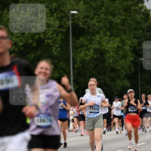 29.06.2025 - hella hamburg halbmarathon Dr. Thomas Lammeyer http://msf.ph/oto/8428317 29.06.2025 10:51:10 Kennedybrücke 1004, 1100, 1104, 1371, 1375, 1429, 1608, 1837, 1961, 1999, 2327, 2423, 2662, 2665, 2697, 2813, 3410, 3896, 4104, 4306, 4448, 4483, 5635, 5697, 5769, 5770, 5854, 5892, 6392, 6485, 6623, 6740, 7073, 7268, 7364, 7368, 7374, 7430, 7431, 8010, 8047, 8486, 8706, 8967, 9120, 9121, 9337, 9426, 9774, 9949, 10514, 10515, 11160, 11361, 11408 meine-sportfotos.de