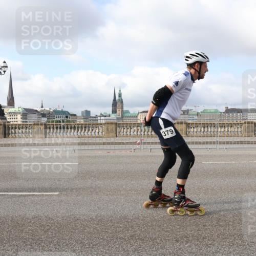 29.06.2025 - hella hamburg halbmarathon Lena Gebhardt http://msf.ph/oto/8428343 29.06.2025 08:59:29 Lombardsbrücke 379 meine-sportfotos.de