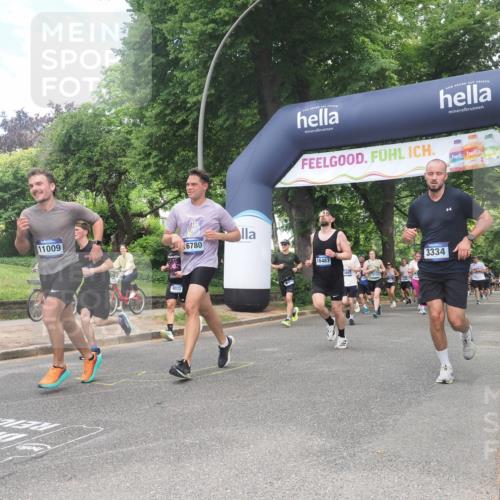 29.06.2025 - hella hamburg halbmarathon KatJ http://msf.ph/oto/8428353 29.06.2025 10:40:39 Zwischen KM18-KM19 3334, 3999, 6723, 7918 meine-sportfotos.de