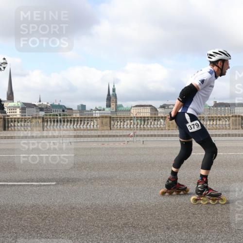29.06.2025 - hella hamburg halbmarathon Lena Gebhardt http://msf.ph/oto/8428368 29.06.2025 08:59:29 Lombardsbrücke 379 meine-sportfotos.de