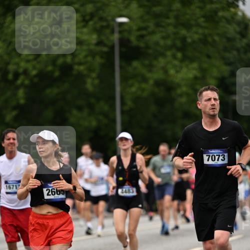 29.06.2025 - hella hamburg halbmarathon Dr. Thomas Lammeyer http://msf.ph/oto/8428473 29.06.2025 10:51:14 Kennedybrücke 1004, 1100, 1104, 1371, 1375, 1608, 1837, 1961, 1999, 2162, 2327, 2423, 2537, 2662, 2665, 2697, 3339, 3406, 3407, 3896, 4104, 4448, 4483, 5635, 5697, 5854, 5892, 6392, 6485, 6623, 6740, 6995, 7073, 7268, 7364, 7368, 7374, 7430, 7431, 7960, 8010, 8047, 8486, 8706, 8967, 9120, 9121, 9337, 9426, 9557, 9774, 9949, 10514, 10515, 10591, 11160, 11408 meine-sportfotos.de